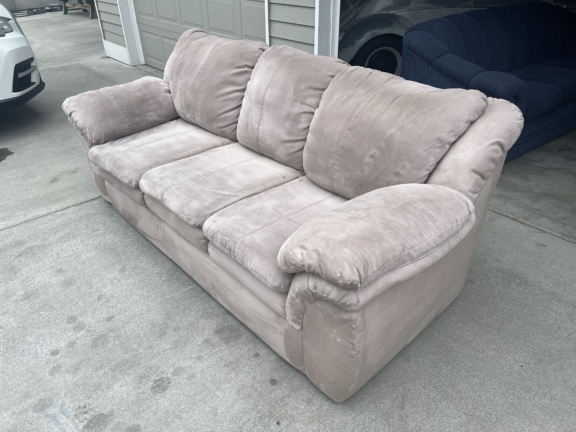 Couch FREE DELIVERY