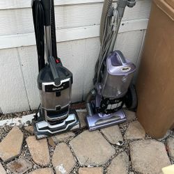 2 Vacuums 