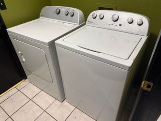 Whirlpool Washer and Dryer Set