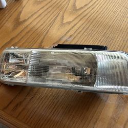 Tahoe Headlights LR Side 