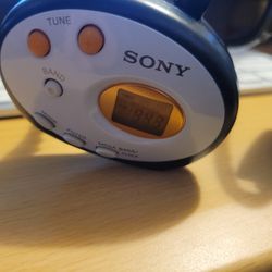 Sony Walkman SRF-HM01V TV/Weather/FM/AM Mega Bass Radio Headphone Headset  Tested