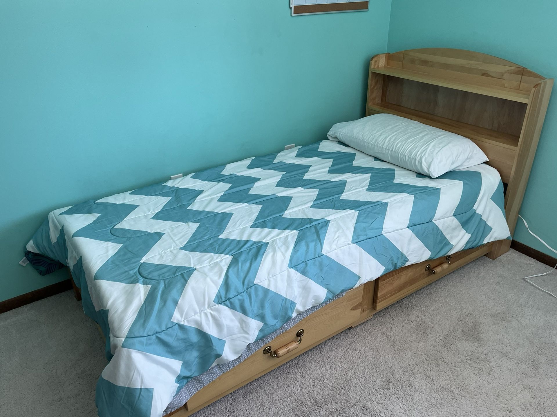 Bed/Dresser