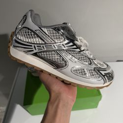 White/Silver Bottega 