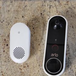Arlo Video Doorbell + Chime Bundle