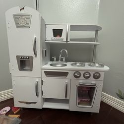 Play kitchen