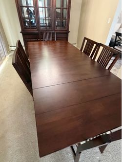 Dining room table