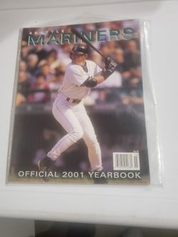 2001 Mariners Yearbook Ichiro on Cover