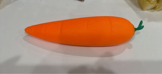 Jumbo carrot squeezy