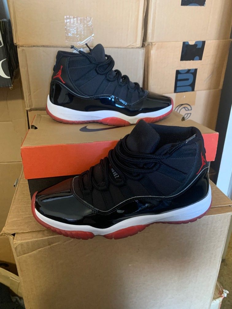 Men's Air Jordan Retro 11 High Breds Size 10.5