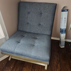 Accent chair