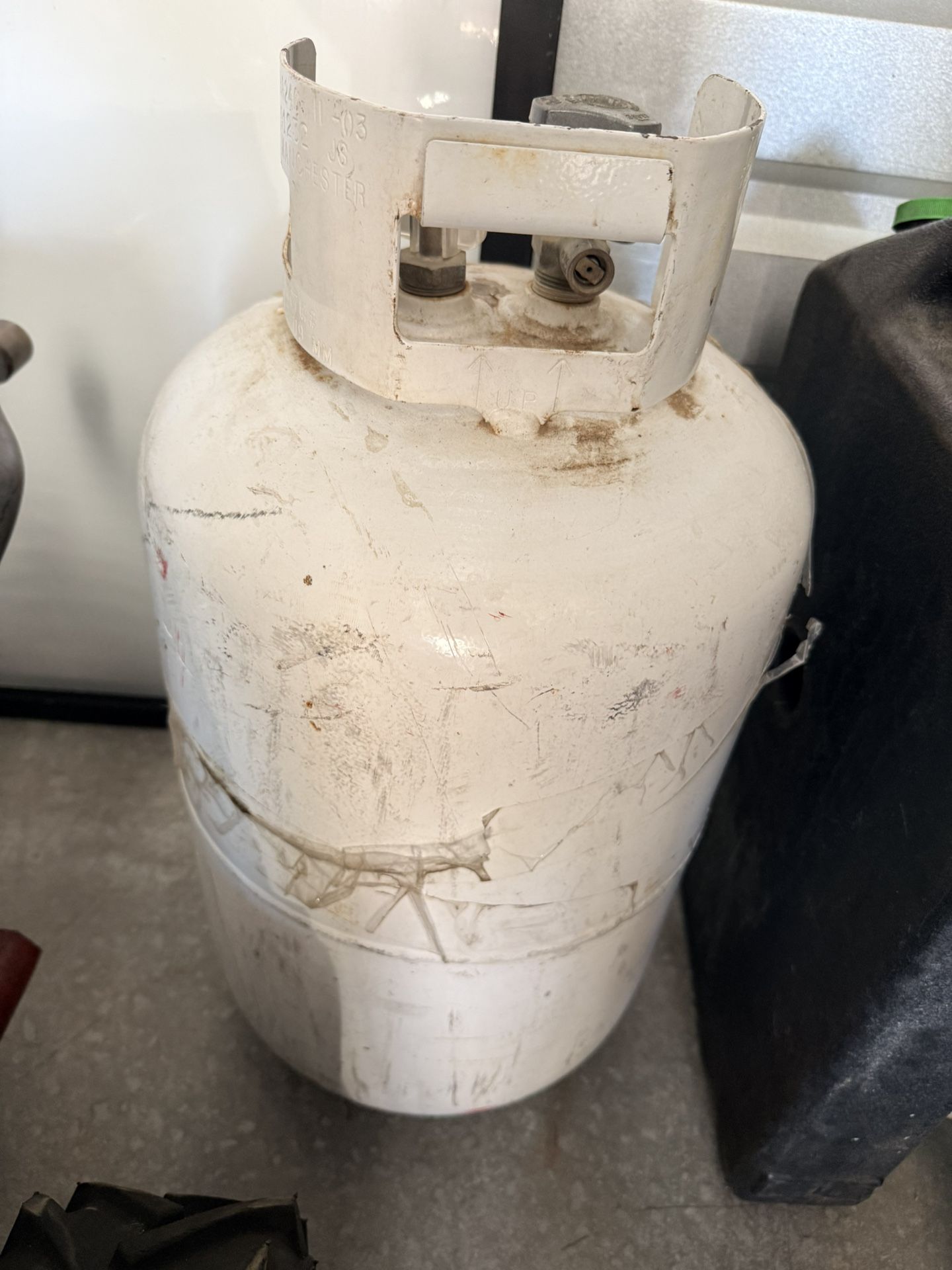 Large Propane Tank (only the cylinder)