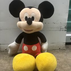  M-I-C-K-E-Y M-O-U-S-E! Every Kid Needs A Stuffed Mickey Mous