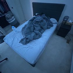 Full Bed + Mattress