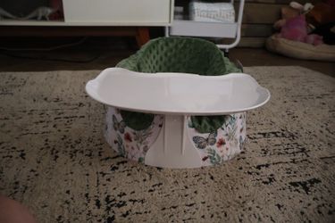 Bumbo Infant Floor Seat + tray + seat cover
