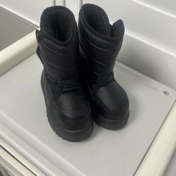 Snow Boots
