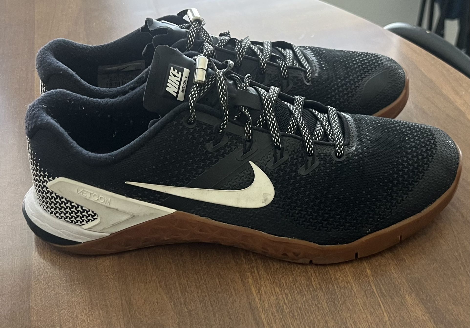 Nike Shoes Men’s Size 9