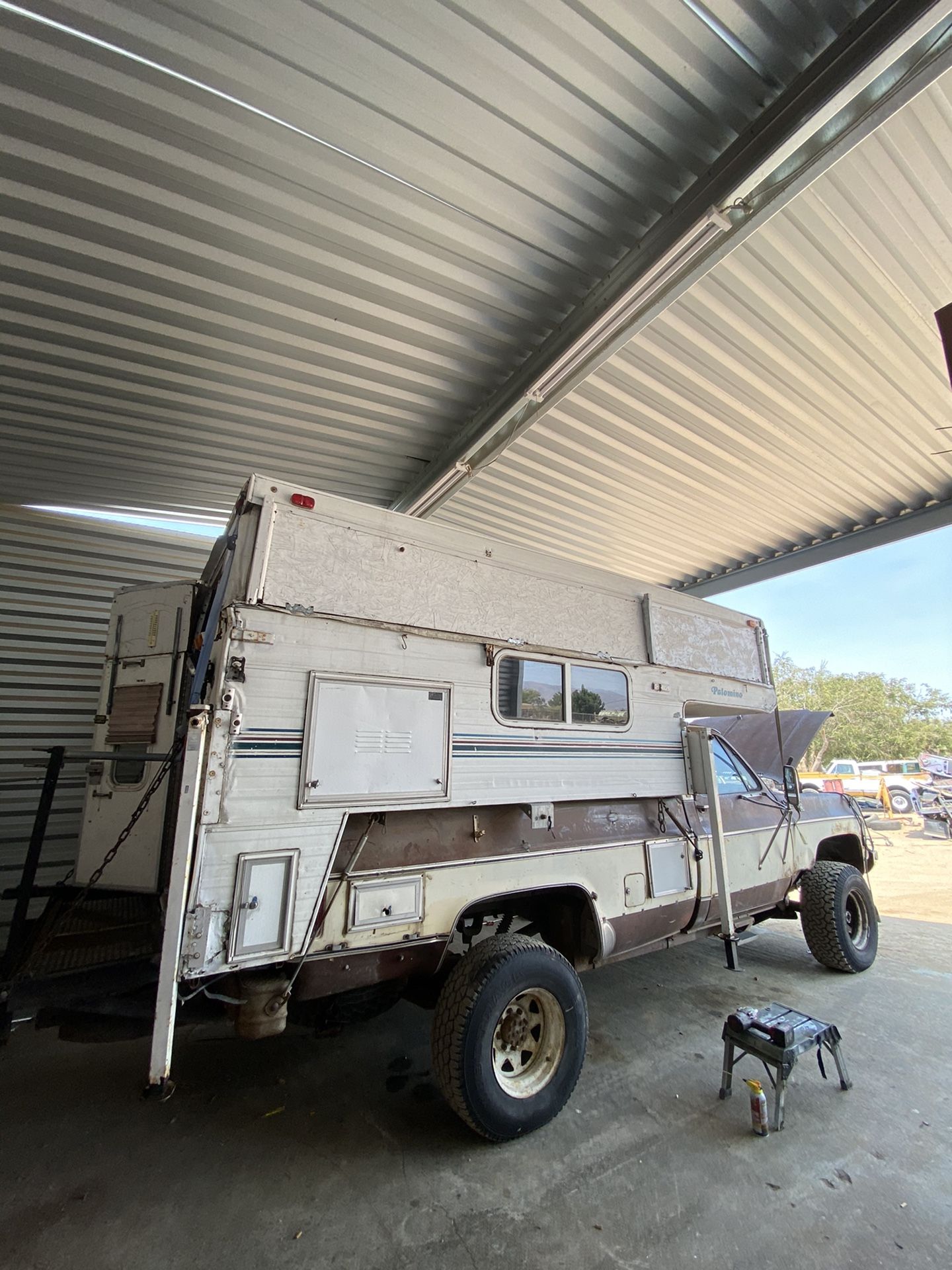 Palomino pop up camper longbed