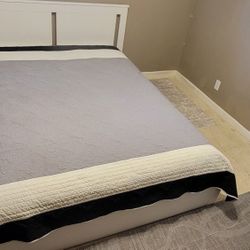 Queen Bed with Mattress And Storage Drawers, White. Like New $250 Obo