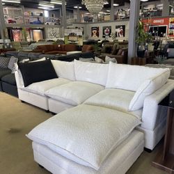 Santa Monica Sand Boucle Modular Sectional w/ Storage Ottoman / 4pc
