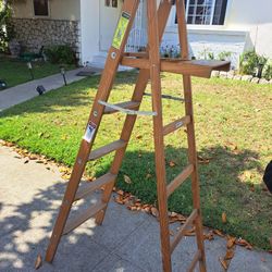 6ft Wood Ladder