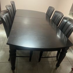 Dining  Table With 6 Chaise