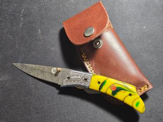 Templars Choice - Damascus Steel - Yellow Acrylic- Folding Knife