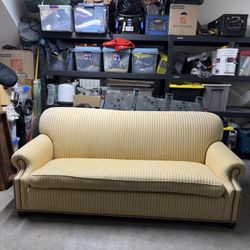 Couch 82” w x 42” d $100 OBO