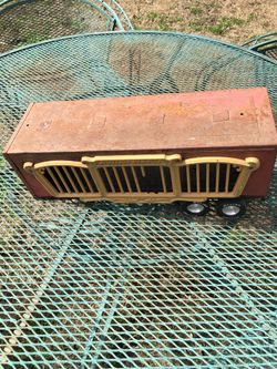 Nylant circus trailer