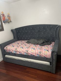 Twin Daybed with Trundle