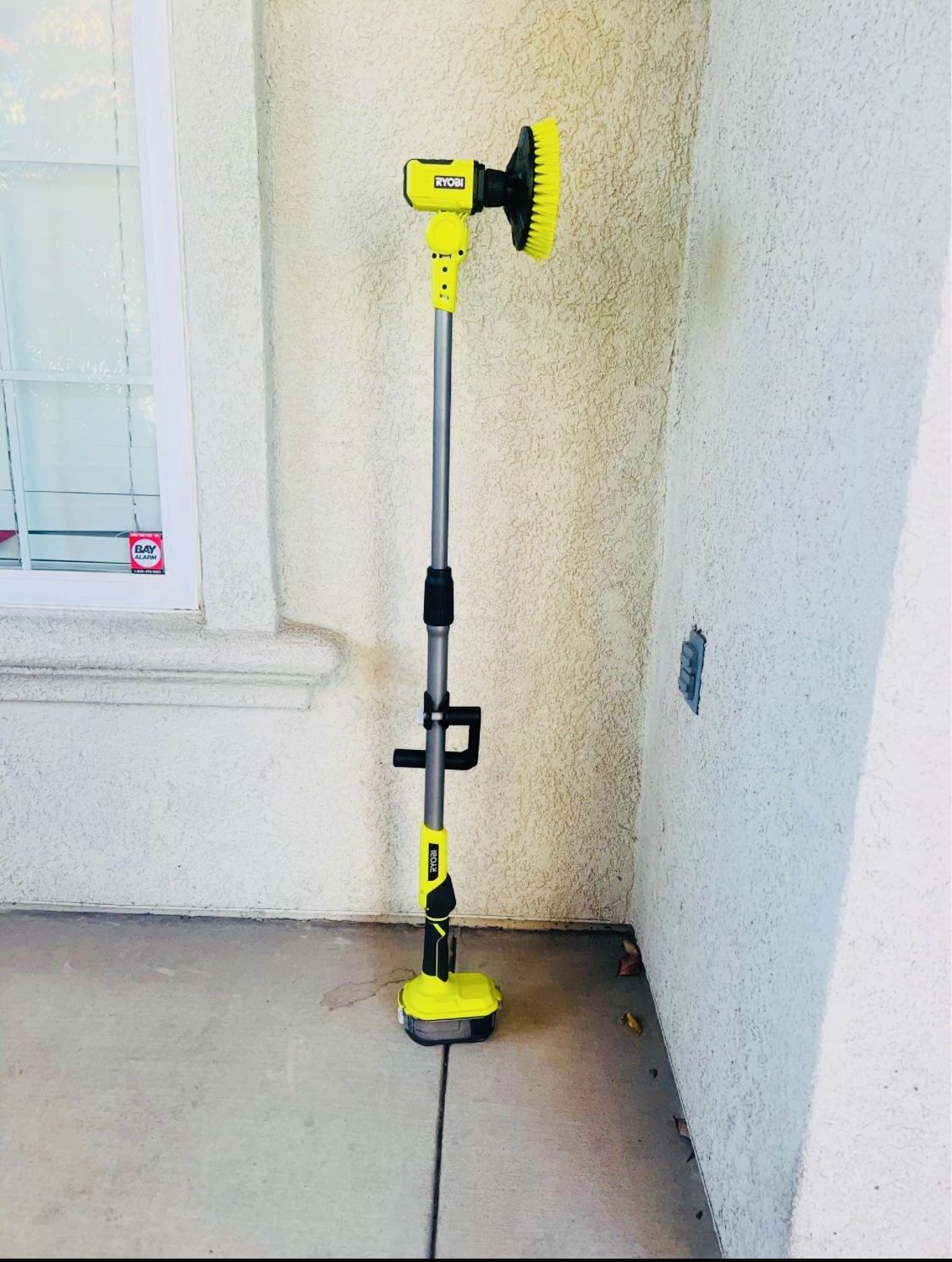 RYOBI ONE+ 18V Cordless Telescoping Power Scrubber Extends up to 51 inches (Tool Only) New