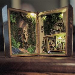 Micro Miniature Book Nook 