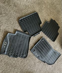 Authentic Factory Audi 2017-2019 Q7 Weather Front And Rear Floor Mats