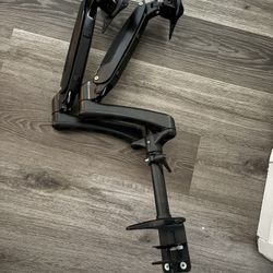 Monitor Mount 