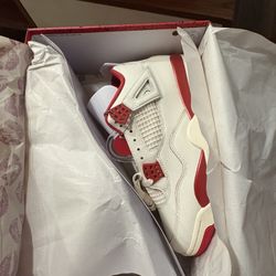 Jordan 4 Valentine’s Day  