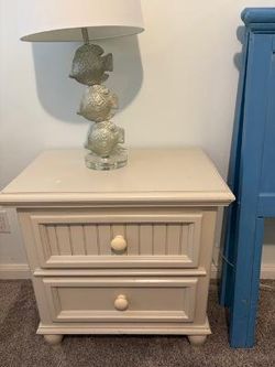 NIGHTSTANDS