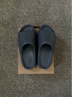Yeezy Slide Slate READ DESCRIPTION