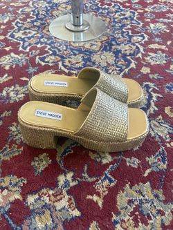 Steve Madden platform sandals