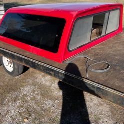 2000s Ford F250 Camper Shell