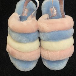 UGG Fluff Yeah Slide Pride Stripes Fur Slippers Women/Mujer  Size 8 