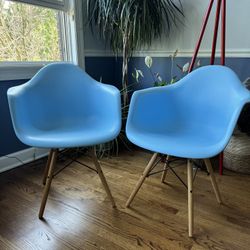 Mid Century Modern Accent Chairs 2pc