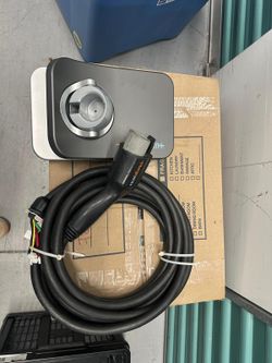 Car Charger universal....