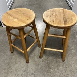 2 Stools
