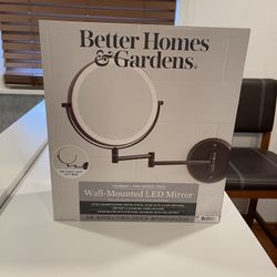 Magnifying Makeup Mirror 