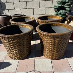 New Flower Pots Made Out Of Clay 