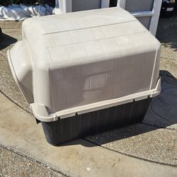 Dog Houses 