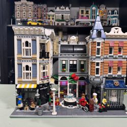 Lego Assembly Square 10255 *built*.