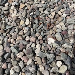 Free gravel