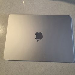 M2 MACBOOK air 13 in