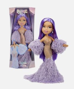 Bratz 24" Kylie Jenner Fashion Doll