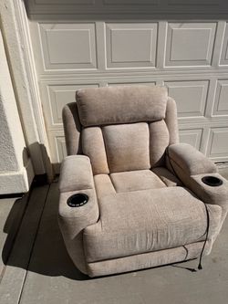 Recliner couch